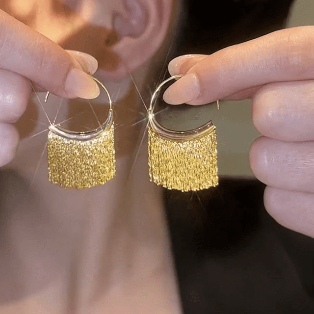 Brinco Saias Longas - Folheada a Ouro com Zircônia Premium