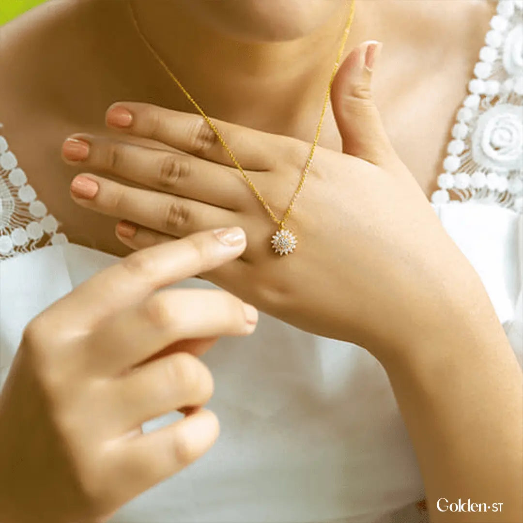 Colar Girassol Giratório | Banhado A Ouro 18k - Especial Dia das Mães