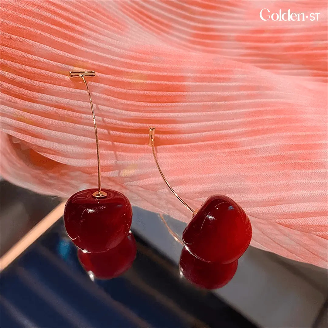Golden Cherry - Brinco de Cereja Ouro 18K