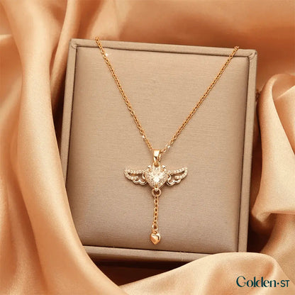 (COMPRE 1 LEVE 2) Colar Asa de Anjo com Coração de Quartzo - Folheado a Ouro e Prata 925