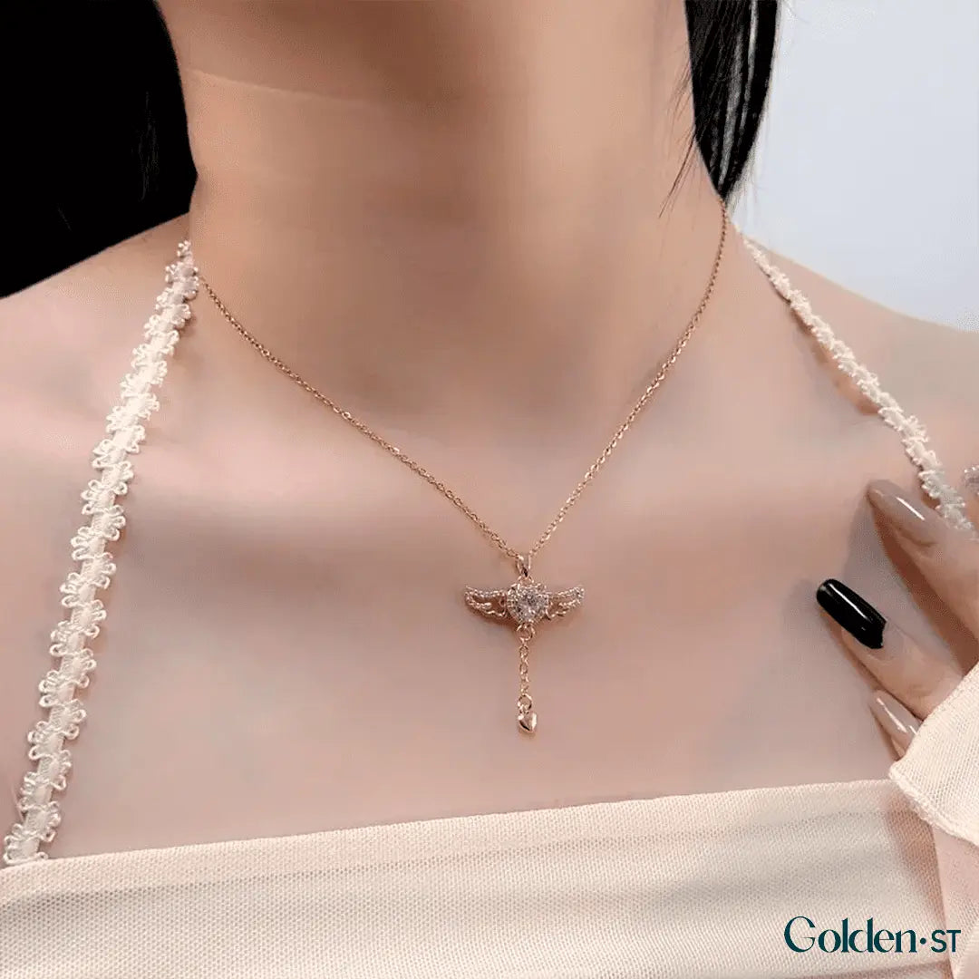 (COMPRE 1 LEVE 2) Colar Asa de Anjo com Coração de Quartzo - Folheado a Ouro e Prata 925